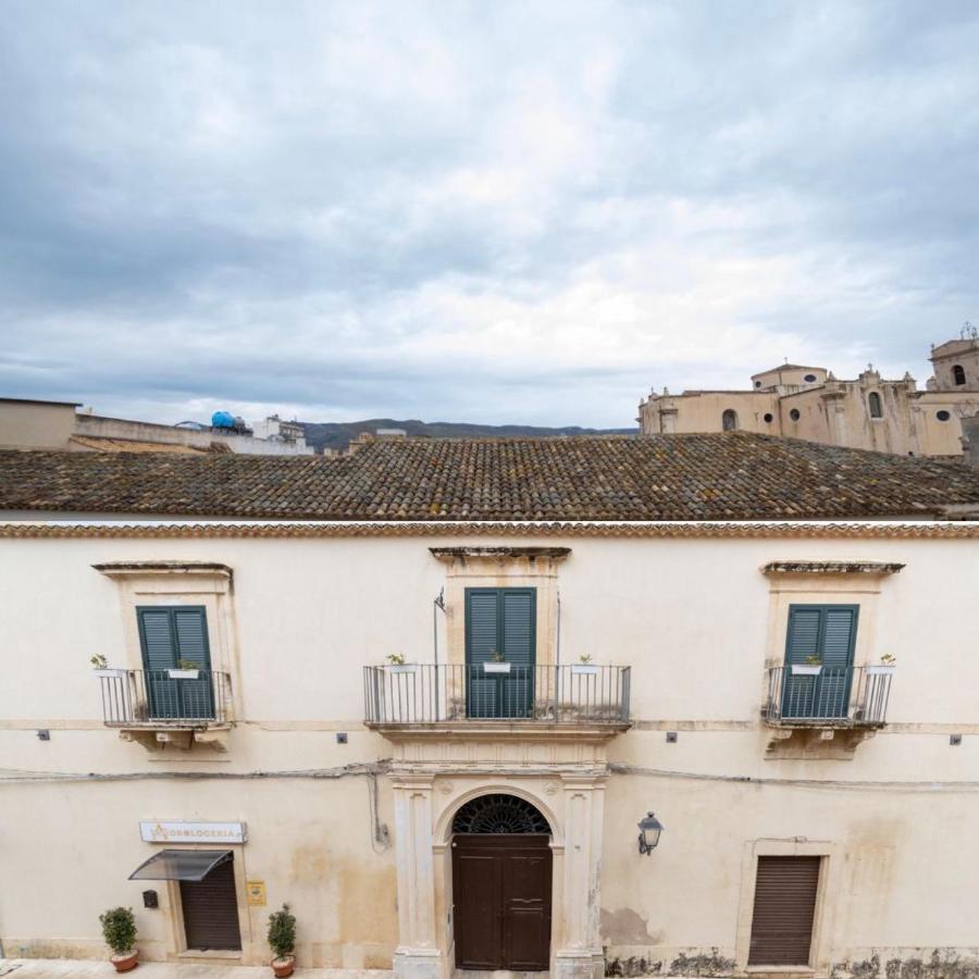 B&B Palazzo Loreto Авола Экстерьер фото