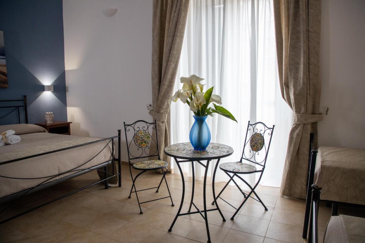 B&B Palazzo Loreto Авола Экстерьер фото