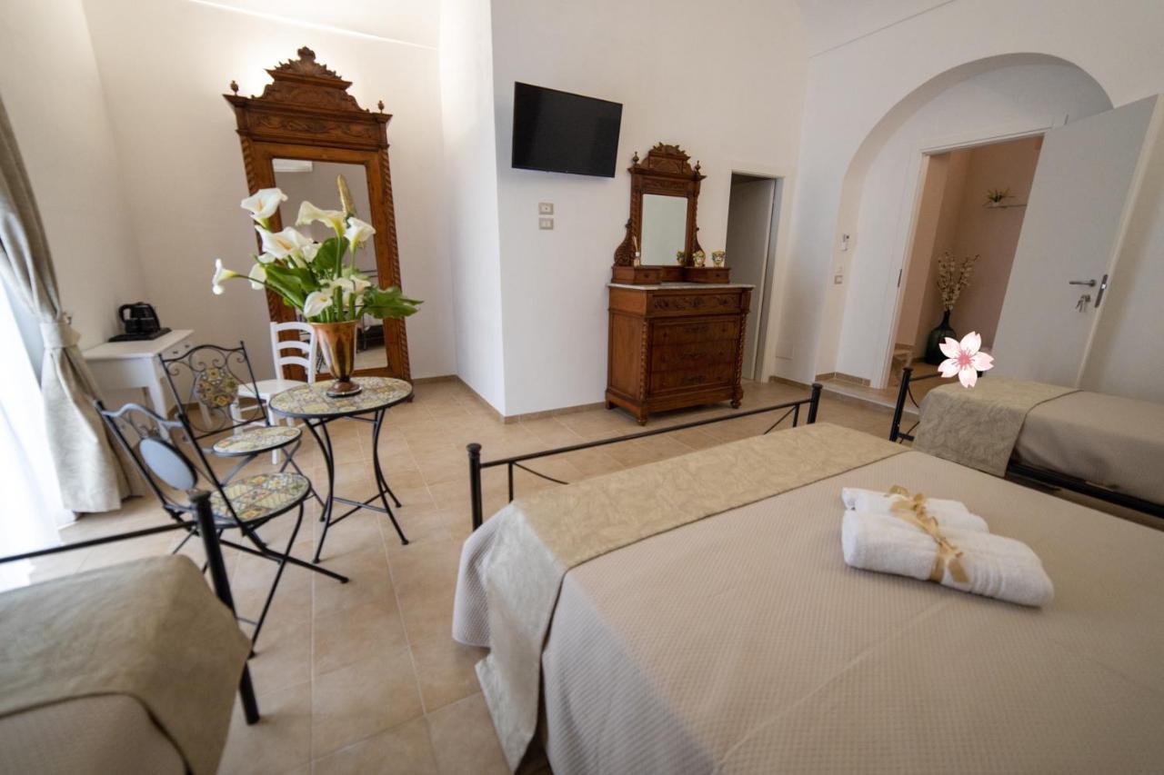 B&B Palazzo Loreto Авола Экстерьер фото