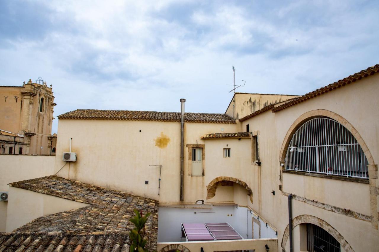 B&B Palazzo Loreto Авола Экстерьер фото